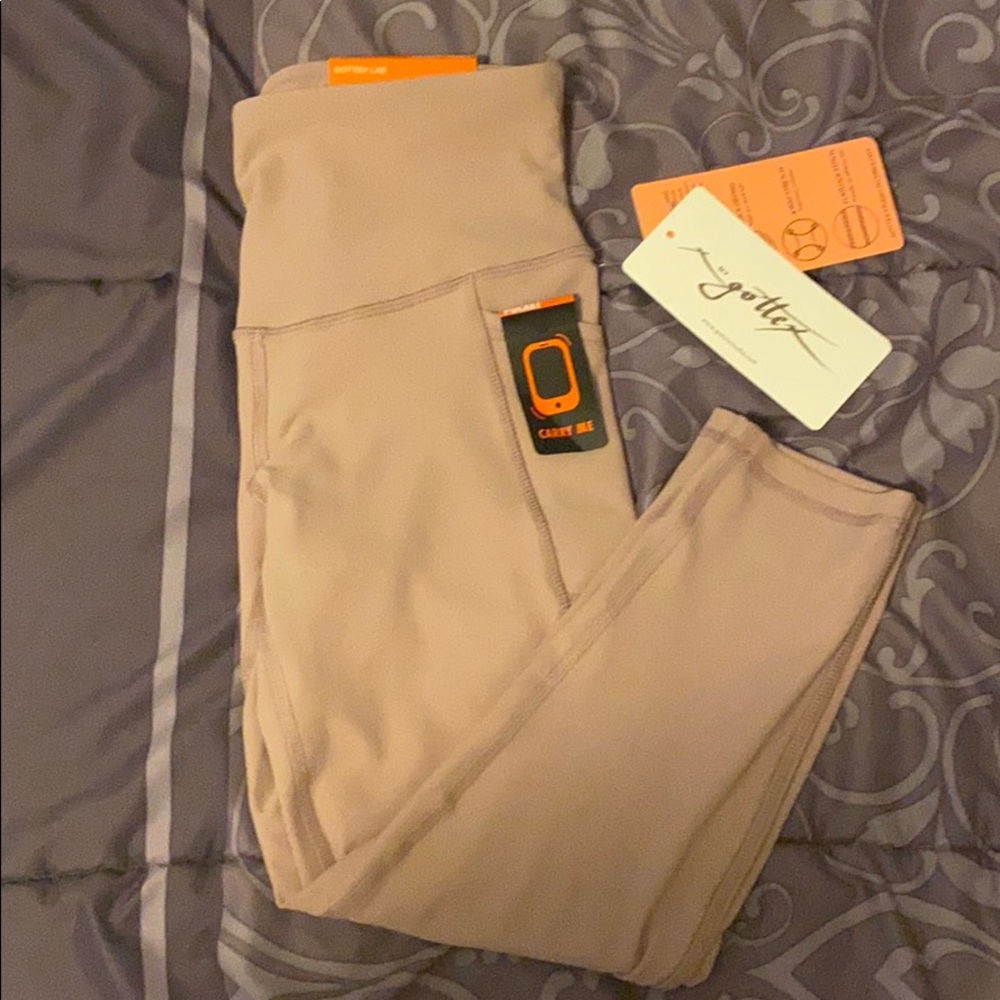 NWT gottex leggings.